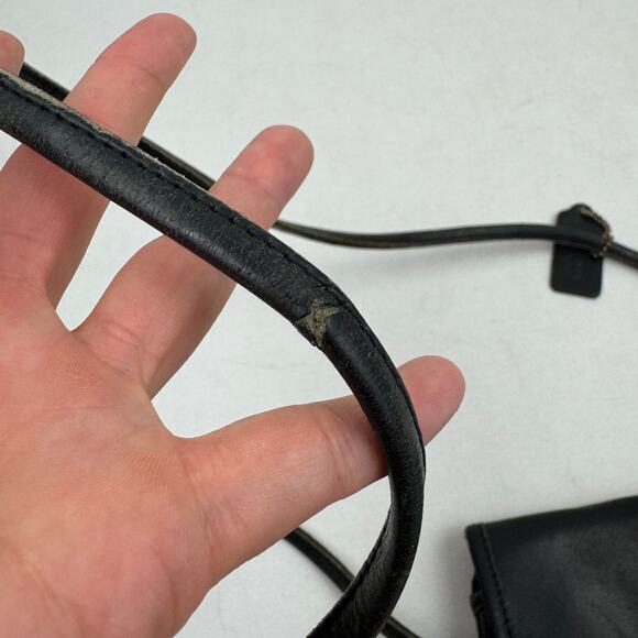 VTG Coach 9375 Dinky Crossbody Bag Black Leather USA Made - Picture 6 of 9